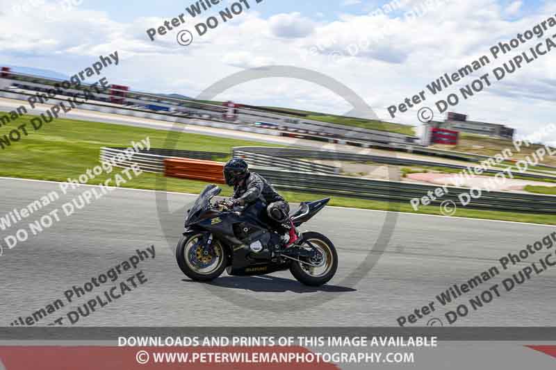 cadwell no limits trackday;cadwell park;cadwell park photographs;cadwell trackday photographs;enduro digital images;event digital images;eventdigitalimages;navarra;no limits trackdays;peter wileman photography;racing digital images;trackday digital images;trackday photos